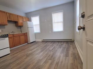 1255 Mendon Rd UNIT 2, Cumberland, RI 02864