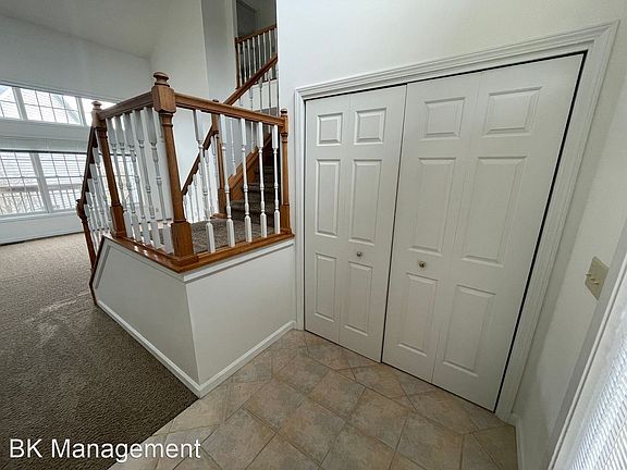 2nd image of 301 E Pine Ave