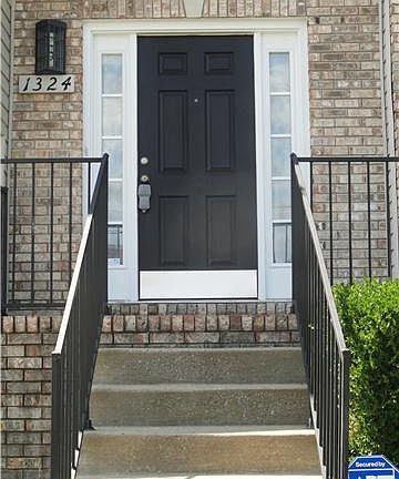 2nd image of 1324 Bluebonnet Dr