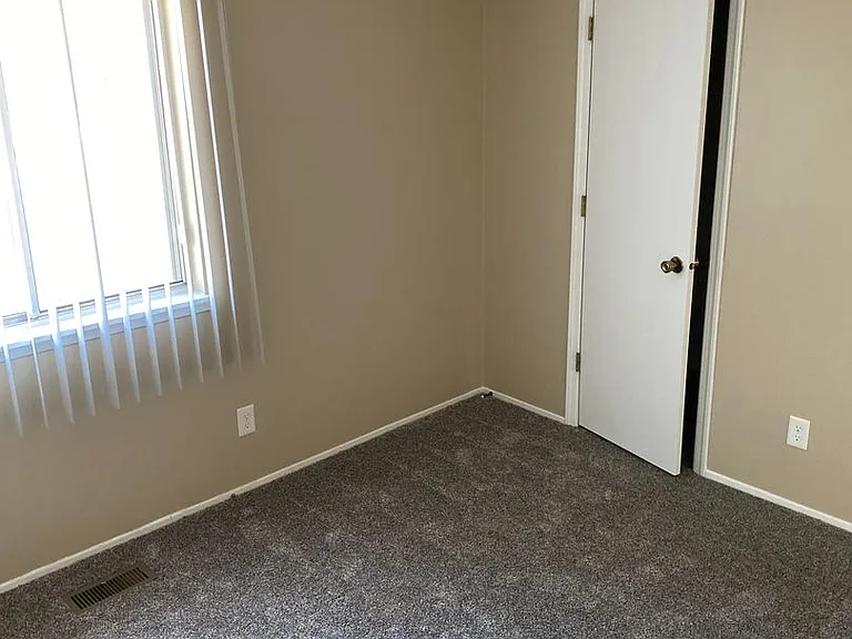 Southdale Square Apartments — Photo 182
