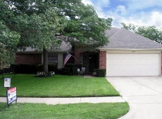 5519 Misty Crest Dr, Arlington, TX 76017