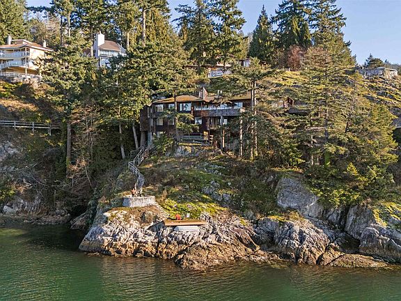 3rd image of 6648 Marine Dr