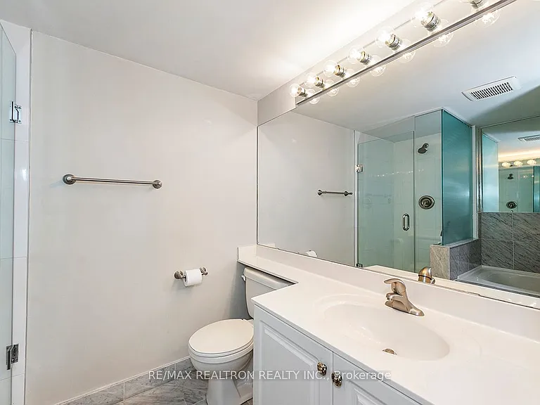 2111 Lake Shore Blvd W #505 — Photo 17
