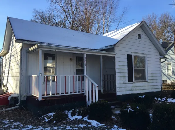 306 E North St, Colfax, IL 61728