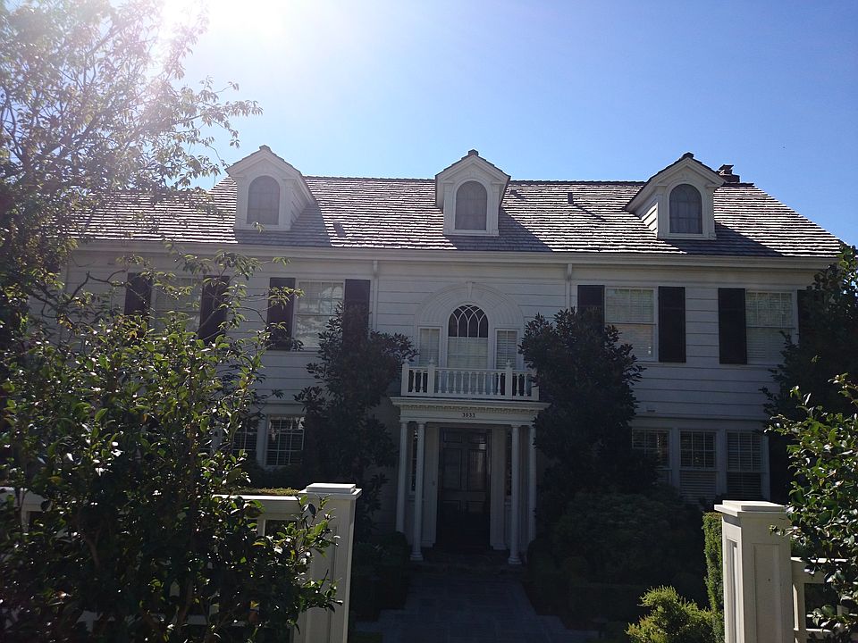 1st image of 3033 W Laurelhurst Dr NE