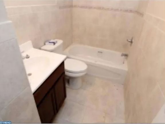 5th image of 2040-2042 E Haines St Unit 3