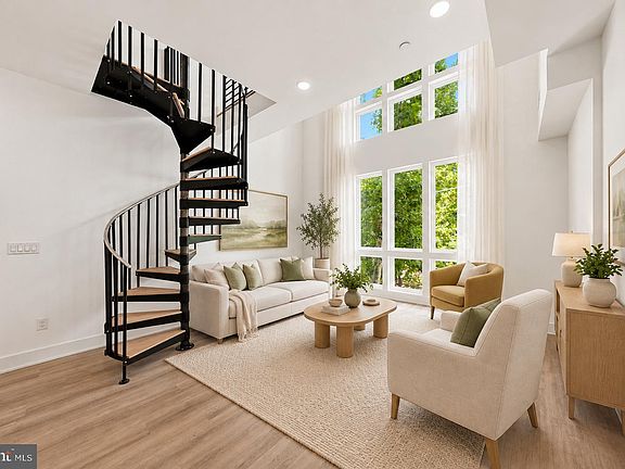 3rd image of 2105 M St NE #7