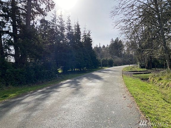 5th image of 562 Quinault Ave SE
