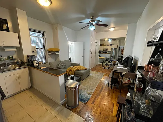 Rented by R New York | media 30