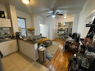 Rented by R New York