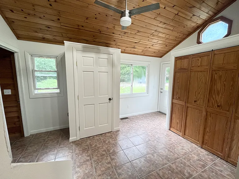 76 Gilliver Rd — Photo 16