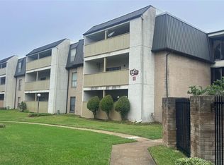 8421 Hearth Dr, Houston, TX 77054