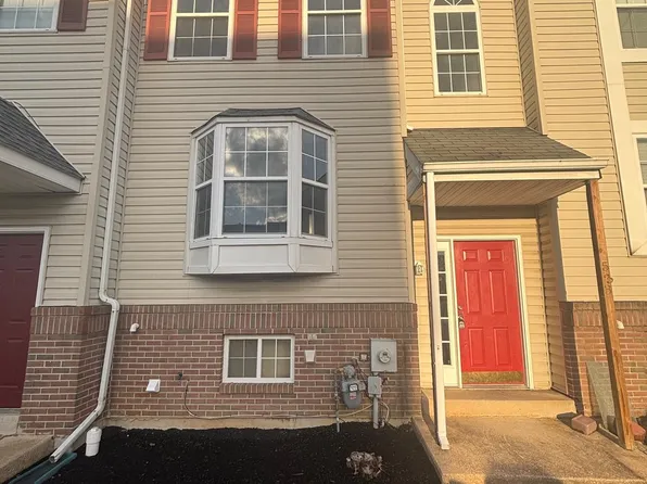 533 Canary Dr, Newark, DE 19702