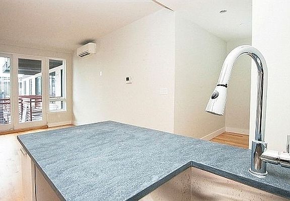 2nd image of 836 Dekalb Ave APT 3I