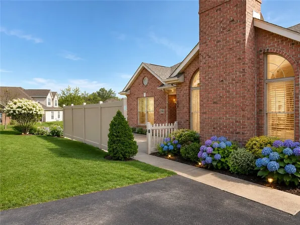 116 Shelton Place Dr, Evans City, PA 16033