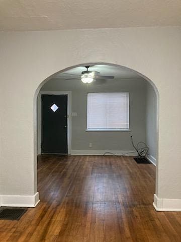 Dining rm to Living room