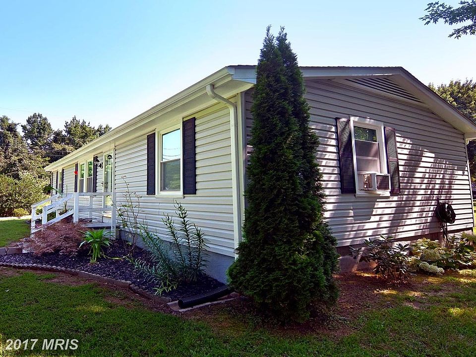 Lovingly Landscaped and Treed CORNER LOT