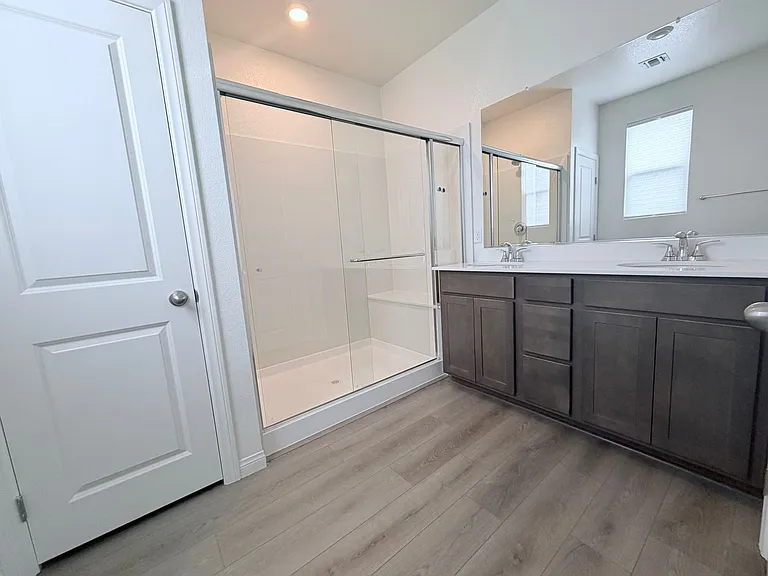 12452 Kings Creek Pl — Photo 18