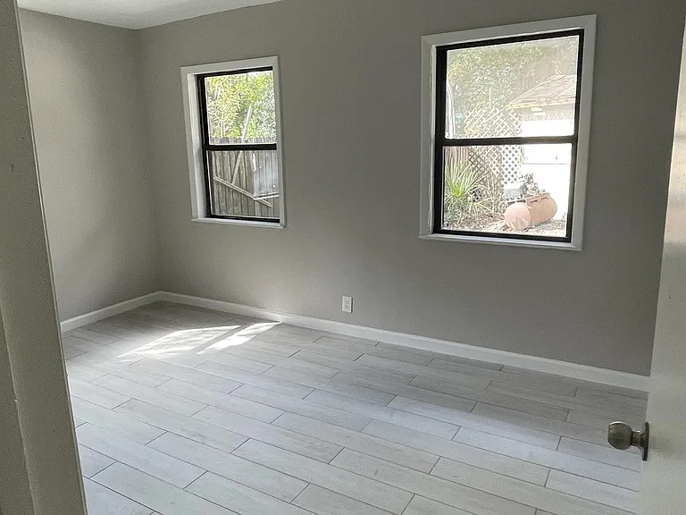 1384 Pullen Rd #2/1 — Photo 12
