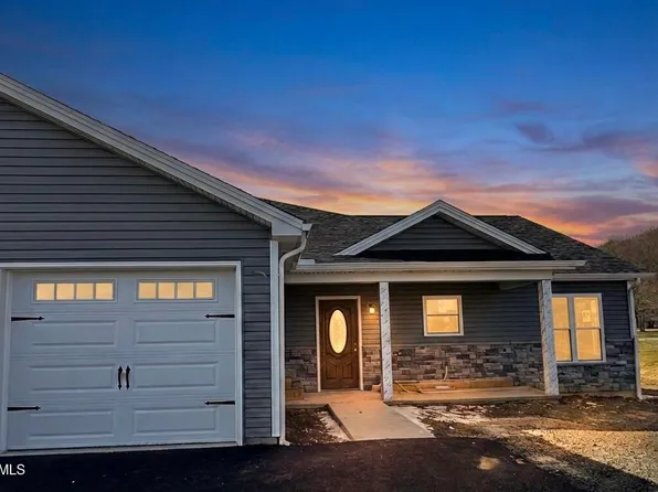 121 Red Tail Cir, Duncansville, PA 16635