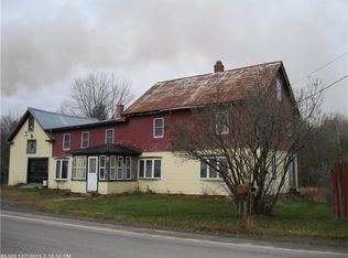 21 Roussin Rd, Newport, ME 04953