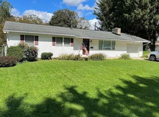 18 Swainford Dr, Heath, OH 43056