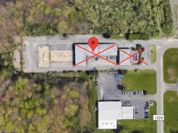 1600 Motor Inn Dr, Girard, OH 44420