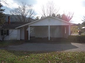 3rd image of 106 Sunset Dr