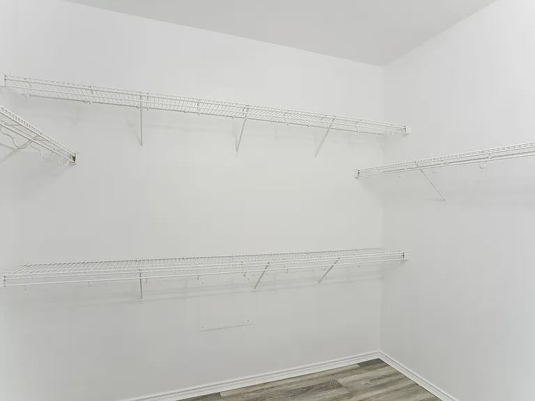 121 Yeager Cir — Photo 12