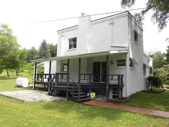 3rd image of 44 Dewberry Dr