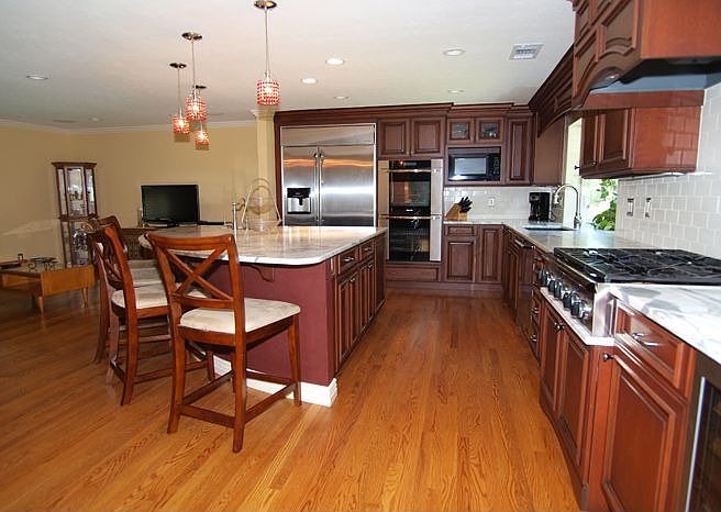 Gourmet Kitchen