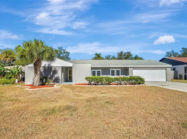 114 Barkfield St, Brandon, FL 33511