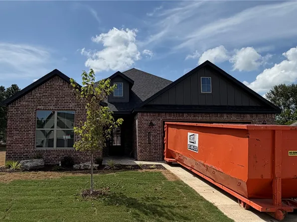 2310 N Lexington St, Siloam Springs, AR 72761