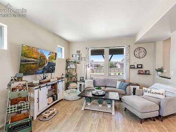 4th image of 6726 Lucky Star Ln