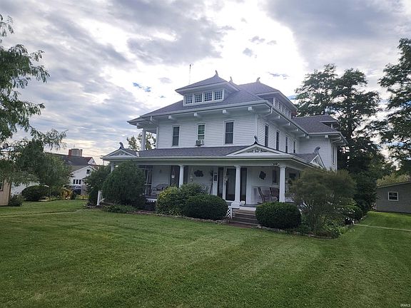 3rd image of 258 N Sprunger St