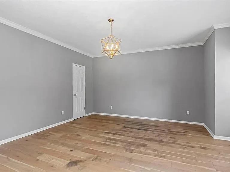 1100 Augusta Dr #3 — Photo 12