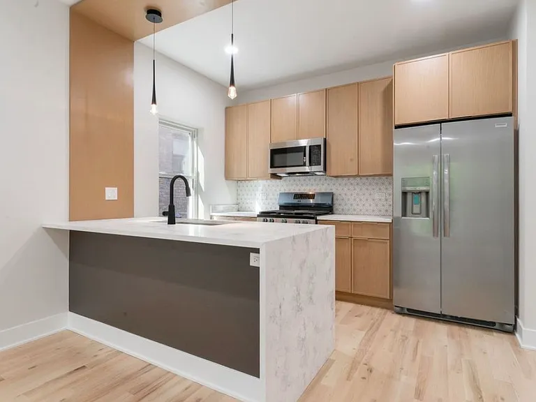 6404 S Vernon Ave #2 — Photo 6