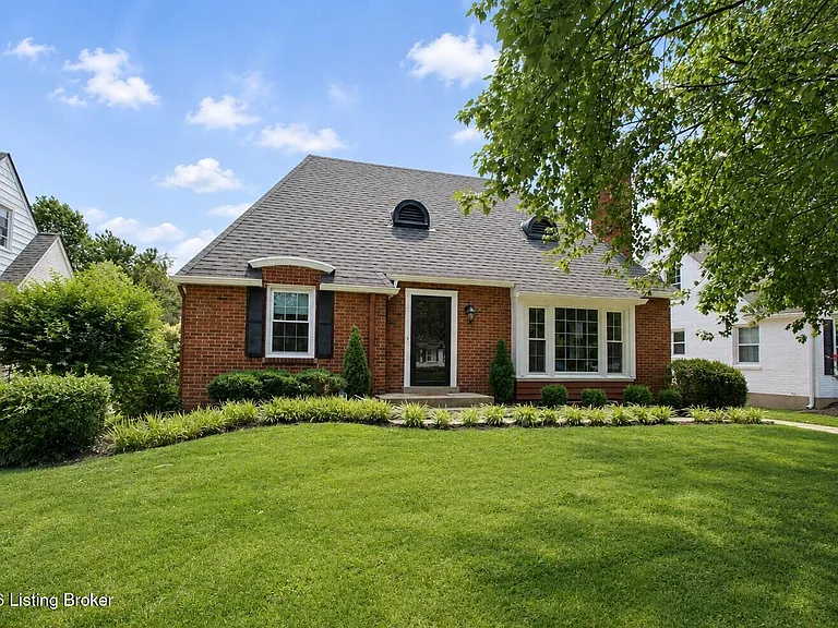 203 Don Allen Rd — Photo 1
