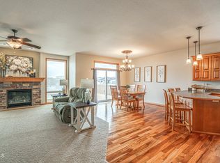 4709 Boulder Ridge Rd, Bismarck, ND 58503