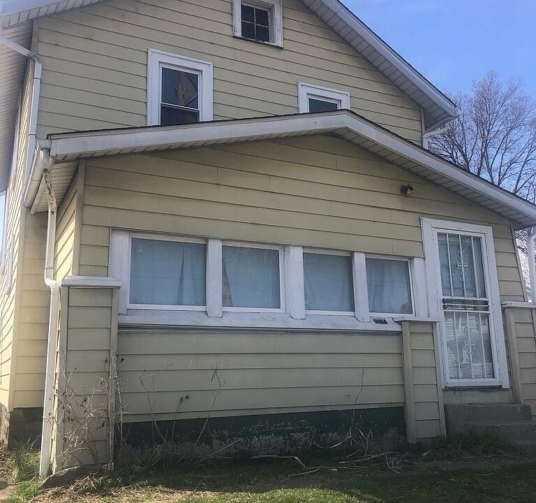 1st image of 429 S Highland Ave