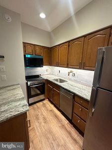 1306 W 13th St APT 1, Wilmington, DE, 19806