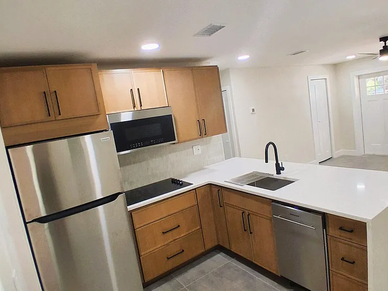 388 Hibiscus Ave — Photo 5