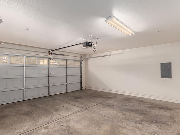 2nd image of 2401 E Rio Salado Pkwy