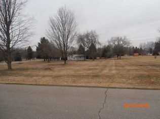 1824 Osaukie Rd, Owosso, MI 48867