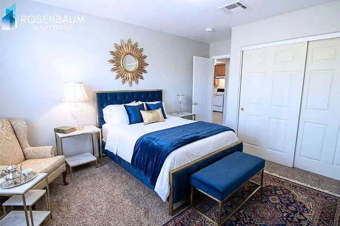 8281 W Sandy Ln #3 — Photo 3