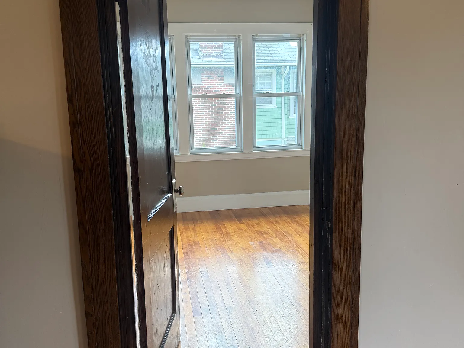 3 bed, 1600 sqft, $2,350 — Photo 3