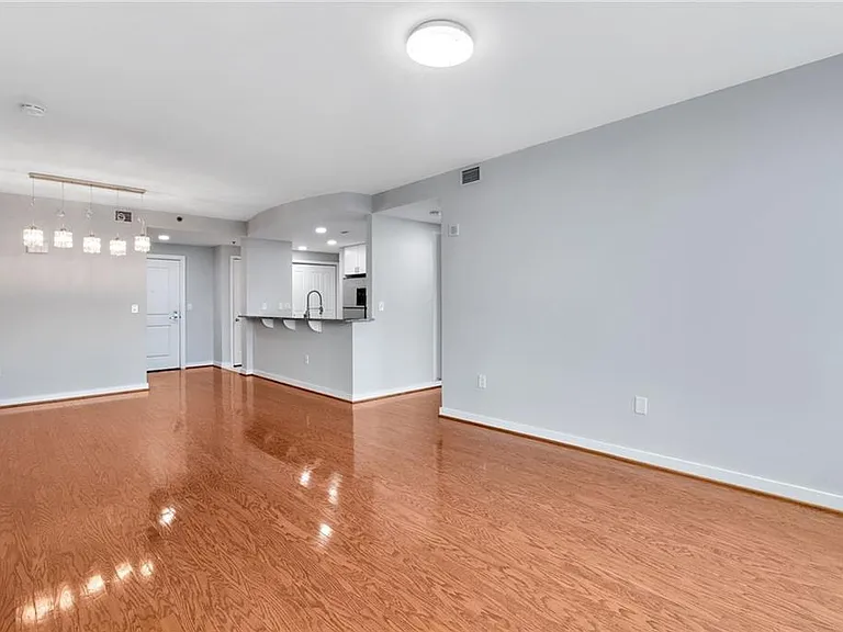 3338 Peachtree Rd NE #2401 — Photo 7