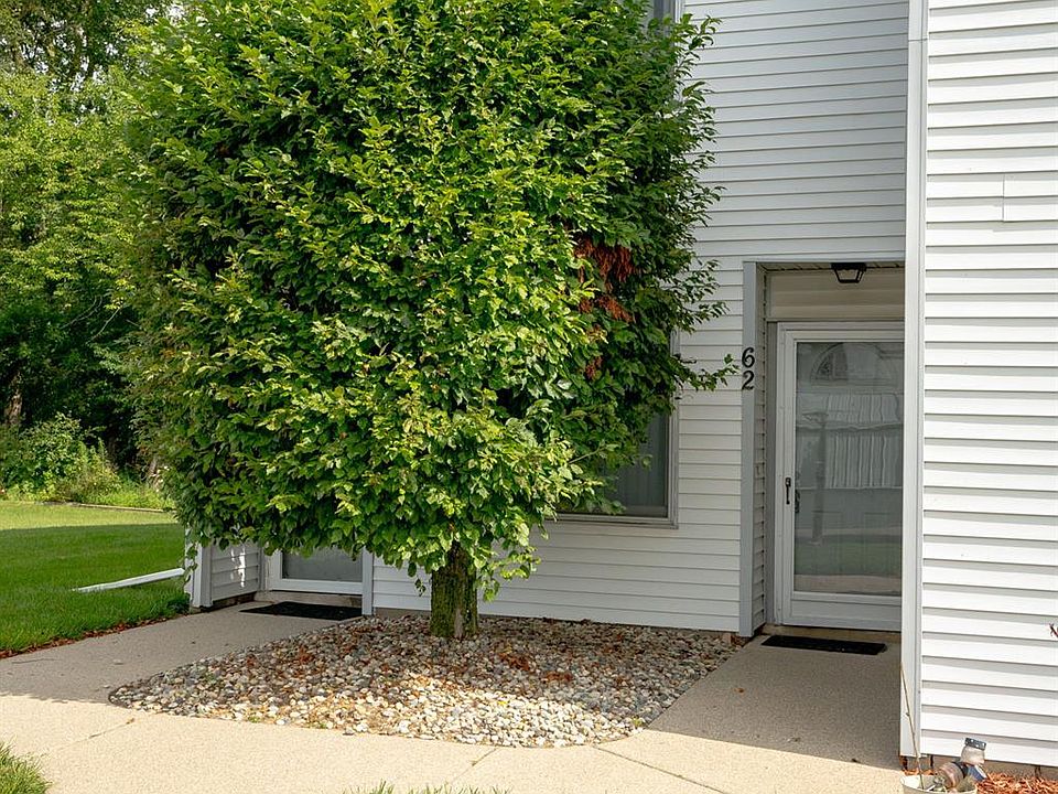 1st image of 62 Rosebud Ln