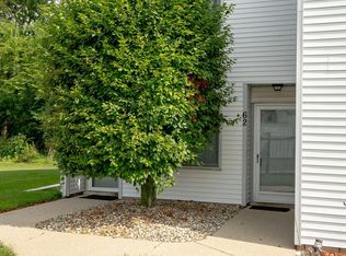 62 Rosebud Ln, Mount Clemens, MI 48043