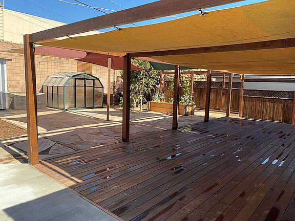 2nd image of 6042 Carol St